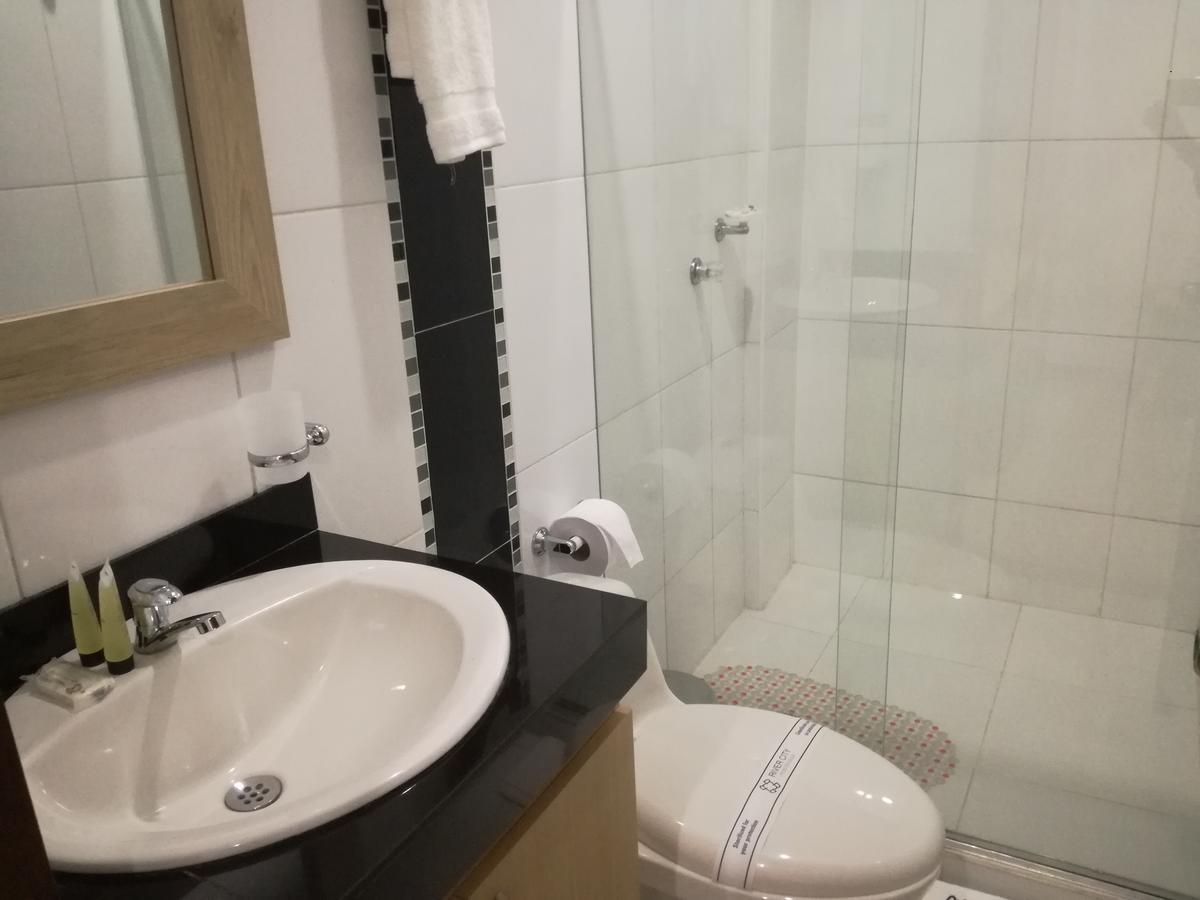 River City Hotel Monteria Room photo
